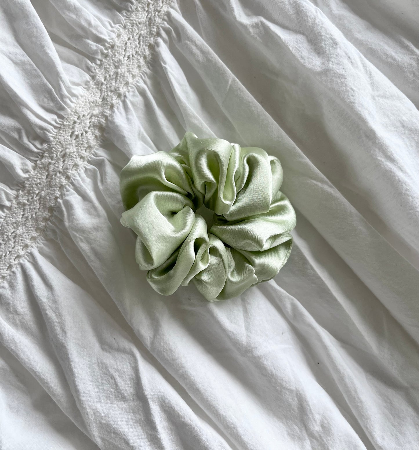 Silk Scrunchie in Honeydew