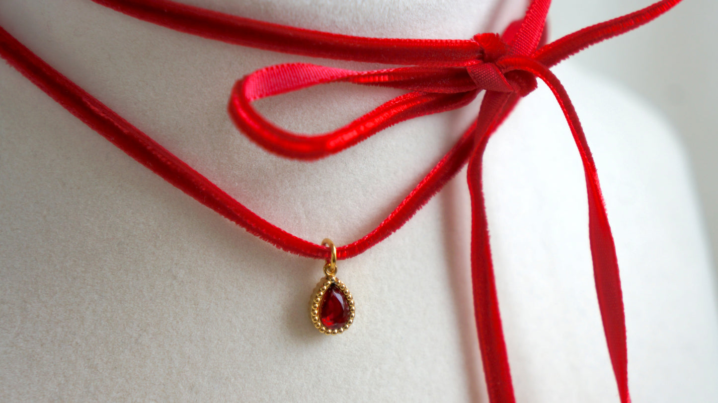 Vivienne Velvet Wrap Choker Necklace - Cherry red