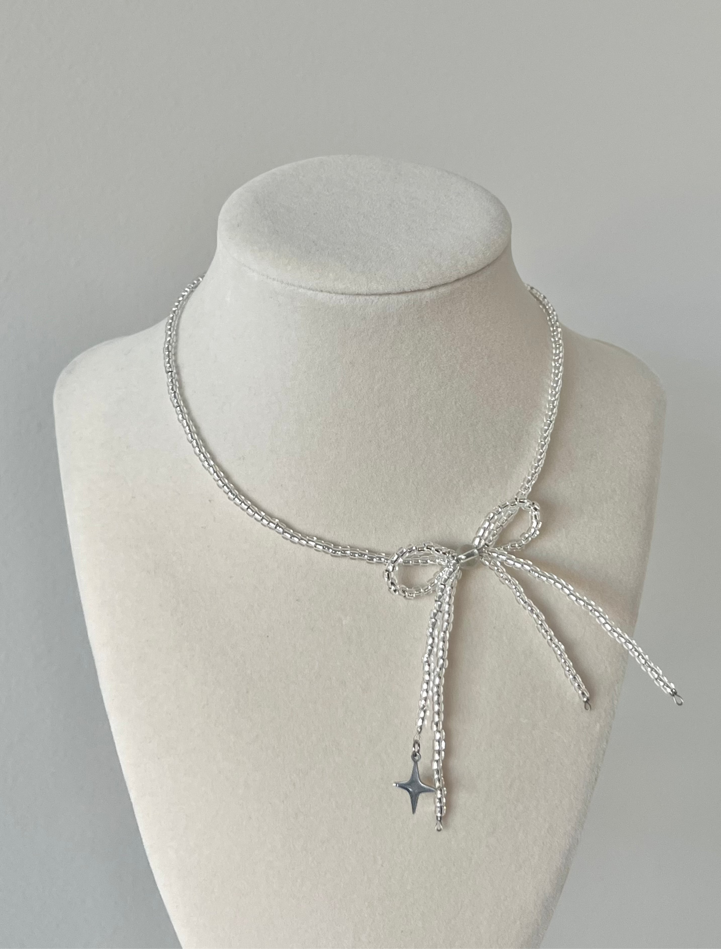 SERENA Silver Bow Choker